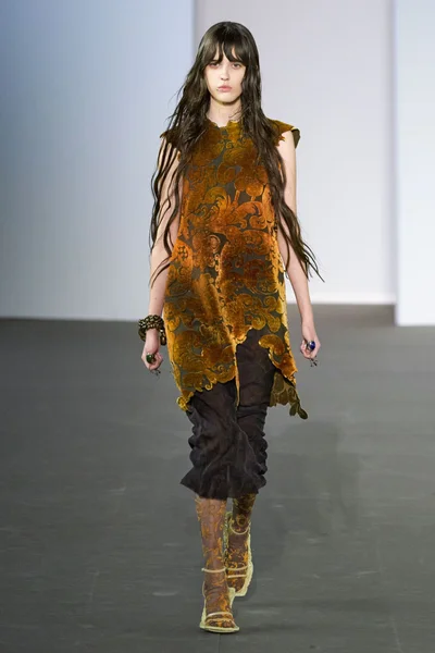 Look 40